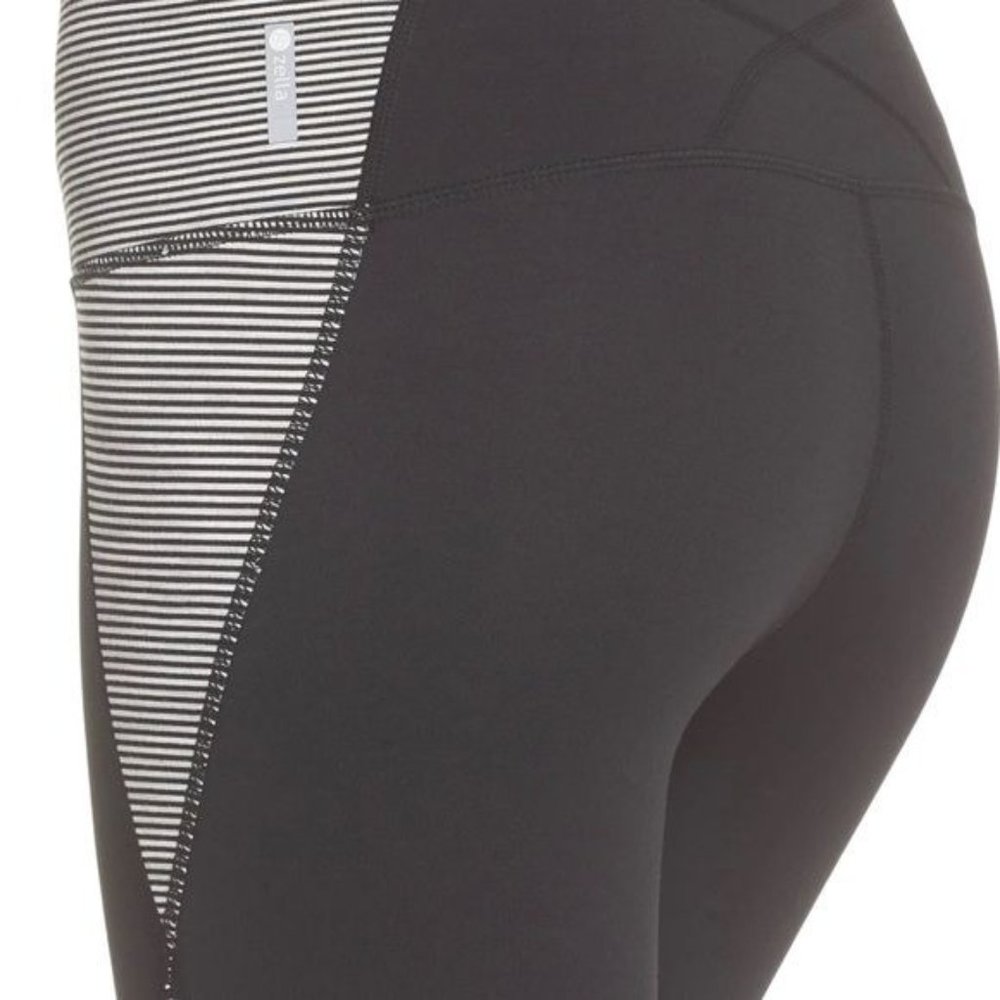 Zella High Waist Crop Leggings Stripe in Black and White Size Large - Picture 2 of 10